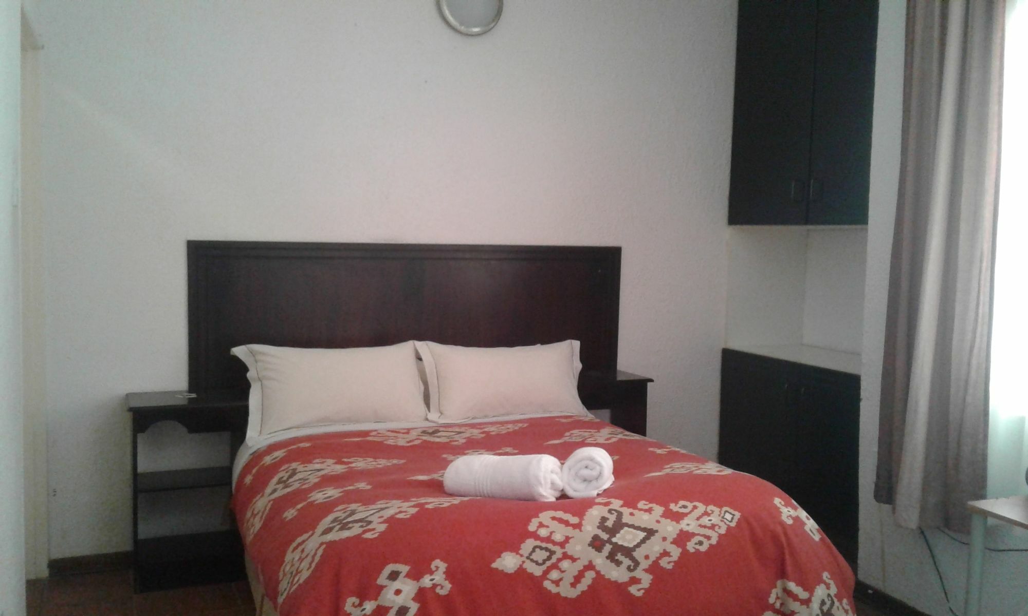 Road View Lodge Франсистаун Екстериор снимка