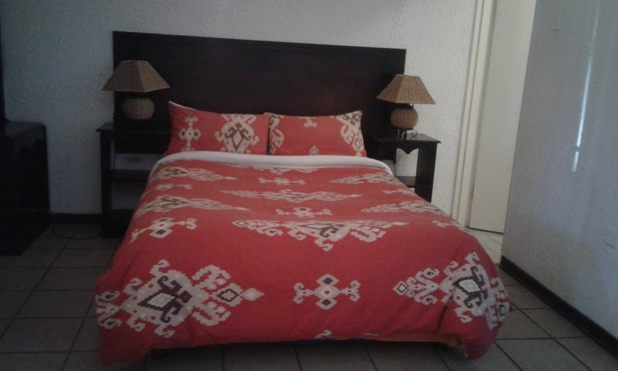 Road View Lodge Франсистаун Екстериор снимка